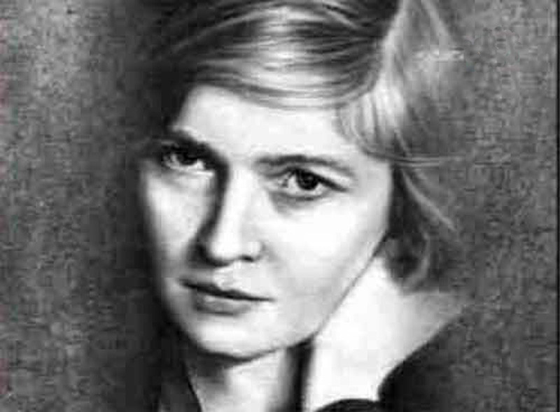 Ольга Фёдоровна Берггольц (16 мая 1910 года - 13 ноября 1975 года)