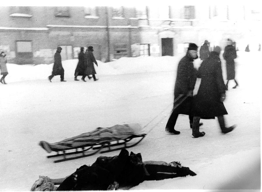 Будние дни блокадного Ленинграда